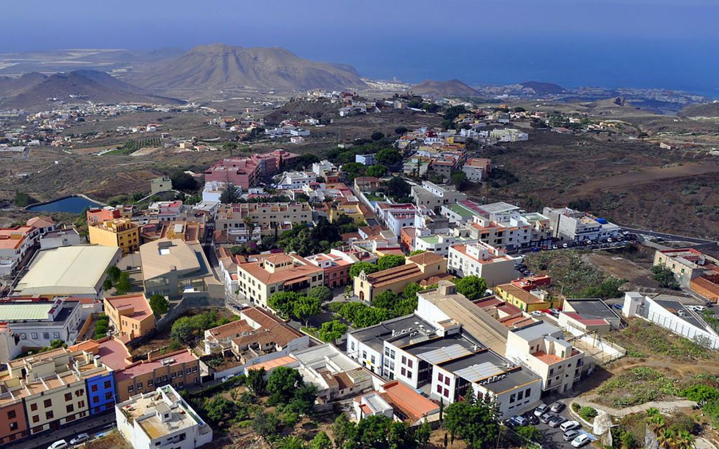 Edificio Administrativo Arona